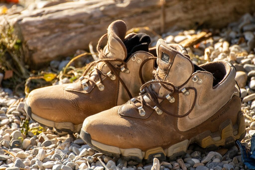 équipement randonnée montagne : chaussures de randonnée