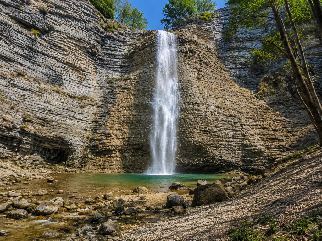 Cascade près de Lyon : cascade de Luizet